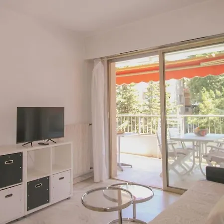 Le Navarre By Apirent #terrasse #ascenseur #wifi * Cannes